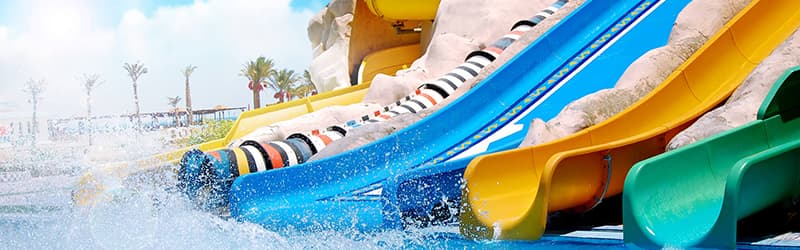 Os 5 melhores parques aquáticos do Brasil para passar as férias