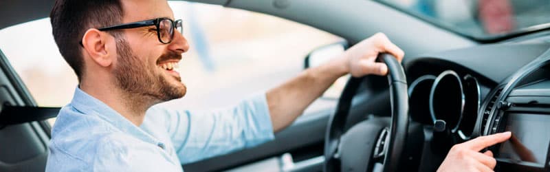 Quais as vantagens de ter um carro com central multimídia?